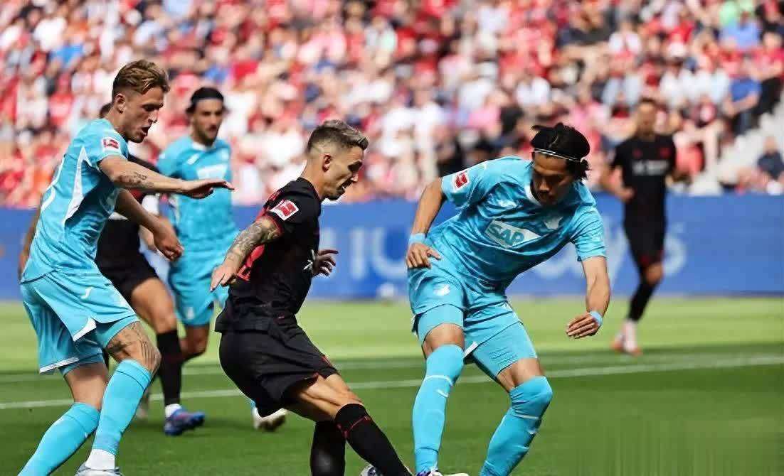 德甲霸主遭到逆转，小组领先地位受到威胁，气势如虹