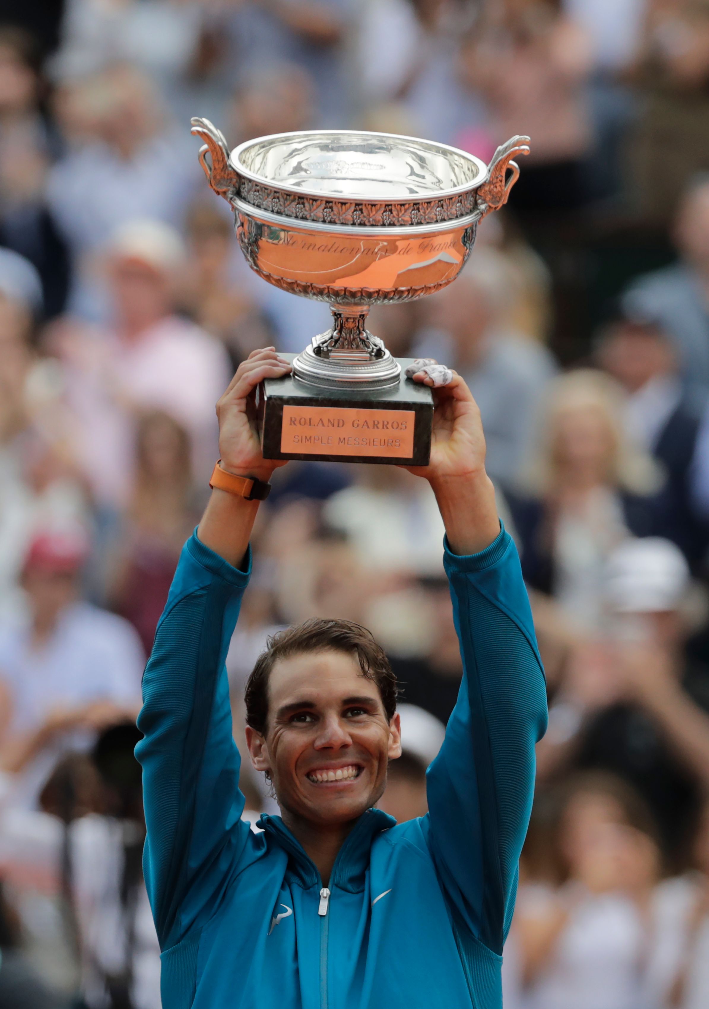 戴维斯杯绝杀法网,纳达尔点燃赛场的简单介绍 戴维斯杯绝杀法网,纳达尔点燃赛场的简单介绍