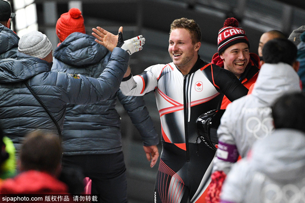 中国队完胜德国队，黄鸭组合带队取胜