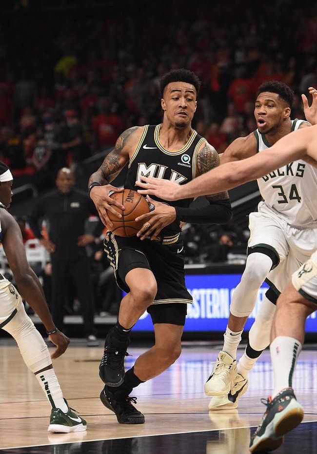 深圳队险胜江苏队，字母哥高光表现