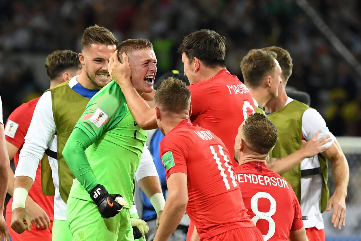 乌拉圭碾压英格兰，皮克高光表现