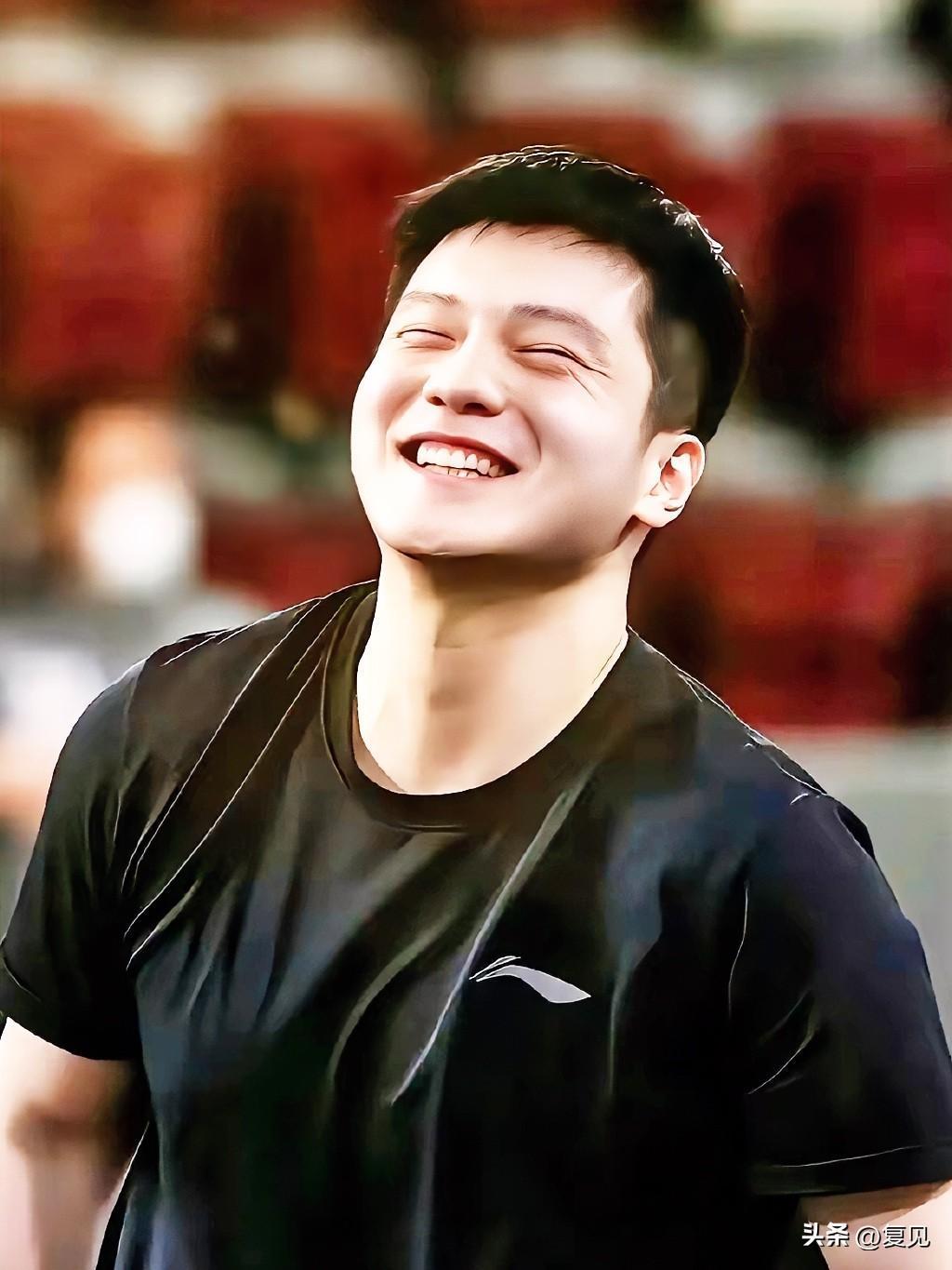 奥地利队碾压波兰队，樊振东点燃赛场