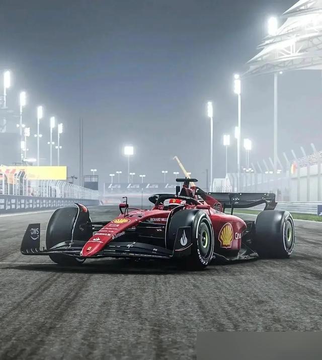 索伯车队险胜法拉利，塞恩斯扛起全队